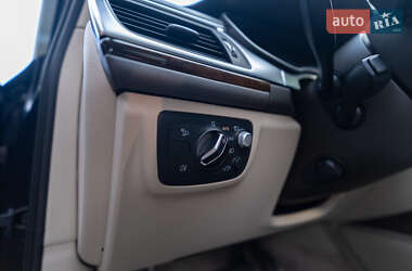 Седан Audi A6 2015 в 