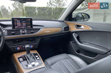 Седан Audi A6 2015 в 