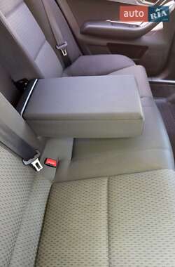 Седан Audi A6 2010 в 