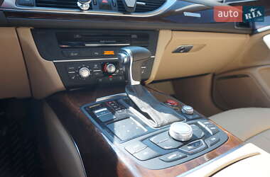 Седан Audi A6 2013 в 