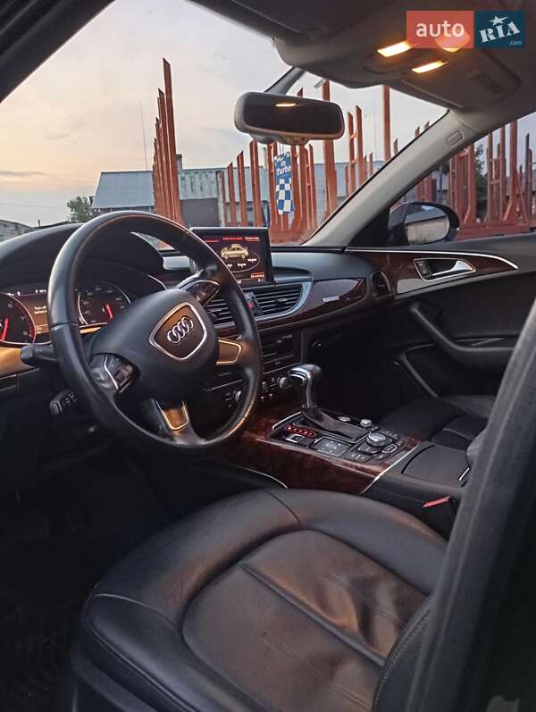 Седан Audi A6 2012 в Сарнах