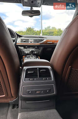 Седан Audi A6 2013 в 