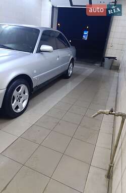 Седан Audi A6 1996 в 
