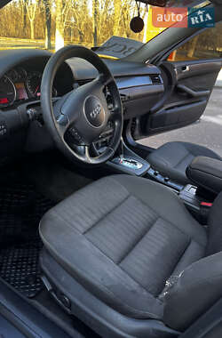 Универсал Audi A6 2004 в 