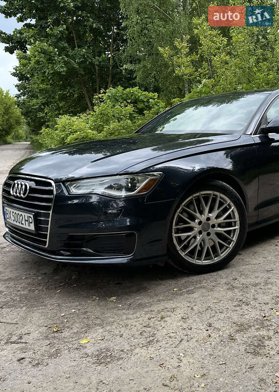 Седан Audi A6 2015 в 