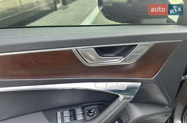 Седан Audi A6 2019 в 