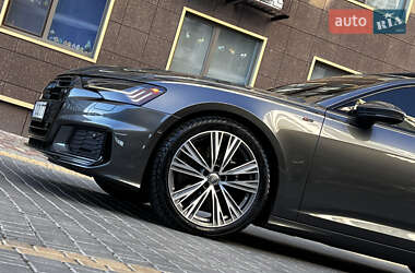 Седан Audi A6 2019 в 
