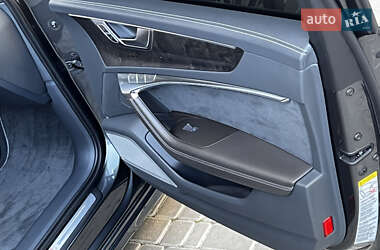 Седан Audi A6 2019 в 