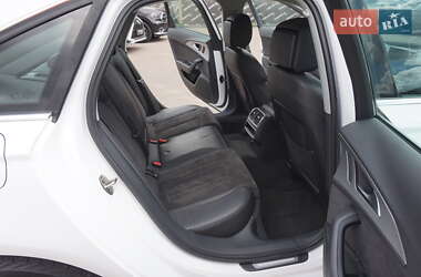 Седан Audi A6 2012 в 