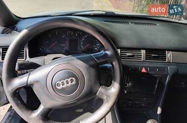Седан Audi A6 2001 в 