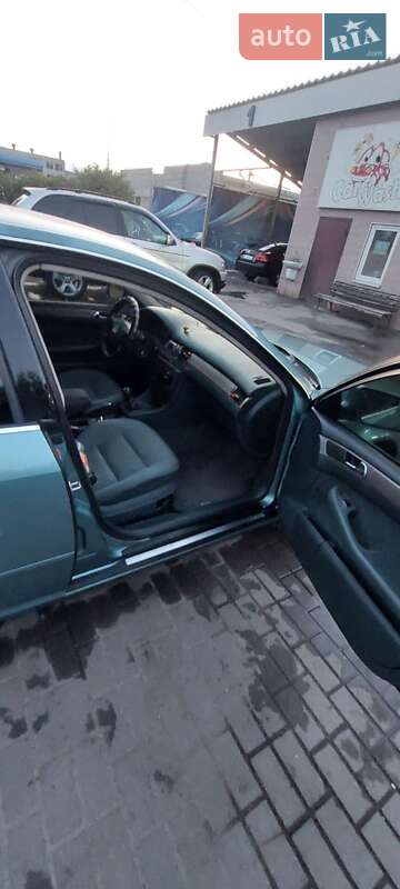 Седан Audi A6 1999 в Ахтырке