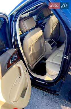 Седан Audi A6 2013 в 