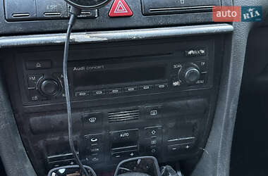 Седан Audi A6 2003 в 