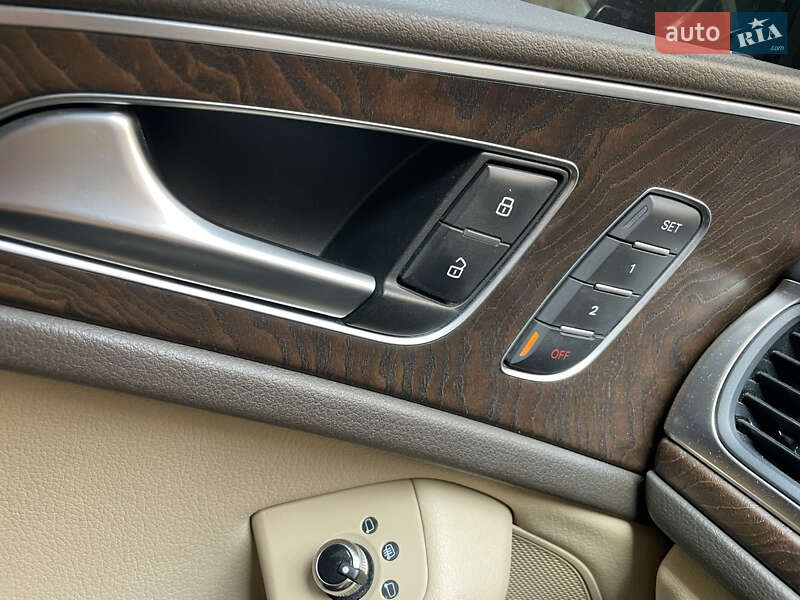 Седан Audi A6 2012 в Киеве