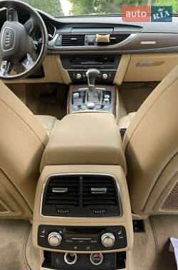 Седан Audi A6 2012 в 