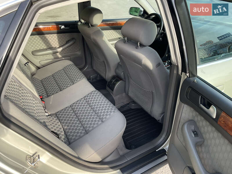 Седан Audi A6 2002 в Запорожье