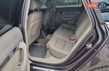 Седан Audi A6 2004 в 
