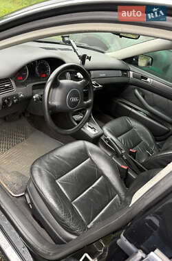 Седан Audi A6 2003 в 