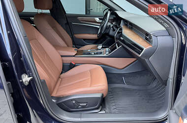 Седан Audi A6 2019 в 