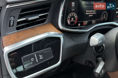 Седан Audi A6 2019 в 