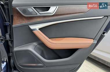 Седан Audi A6 2019 в 
