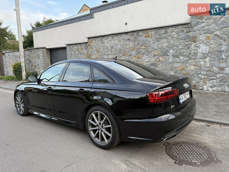Седан Audi A6 2015 в Киеве