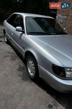 Седан Audi A6 1995 в Виннице