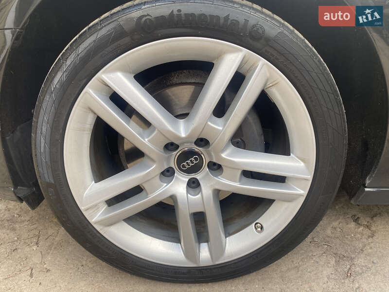 Седан Audi A6 2013 в Киеве