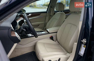 Седан Audi A6 2022 в 