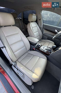 Седан Audi A6 2004 в 