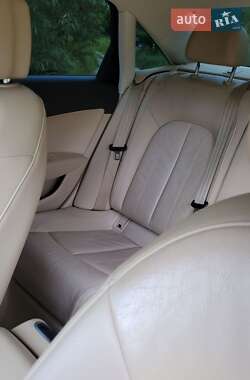 Седан Audi A6 2014 в 
