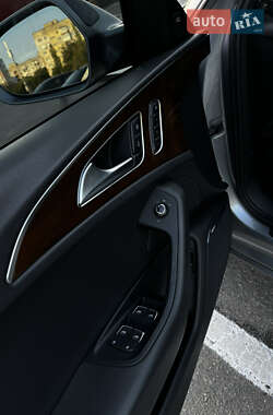 Седан Audi A6 2013 в 