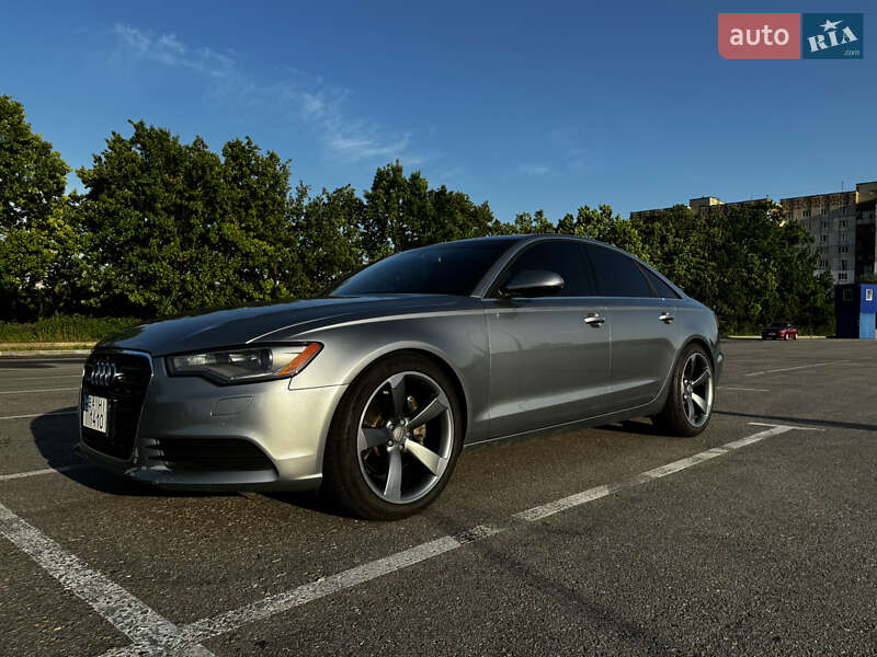 Седан Audi A6 2013 в 