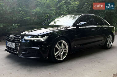 Седан Audi A6 2015 в 
