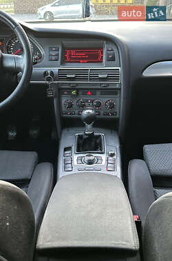 Седан Audi A6 2004 в 