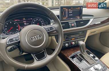 Седан Audi A6 2015 в 