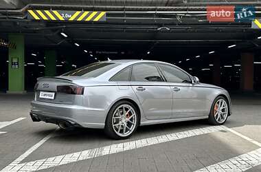 Седан Audi A6 2015 в 