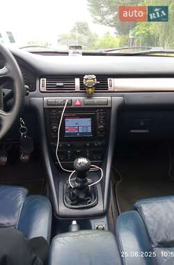 Универсал Audi A6 2001 в 