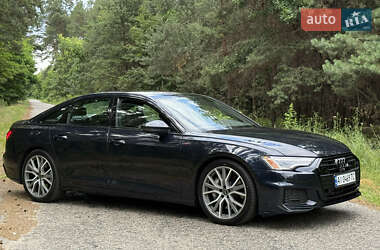 Седан Audi A6 2022 в 