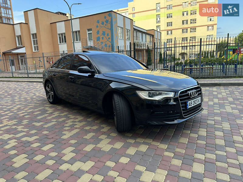 Седан Audi A6 2012 в 