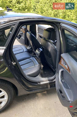 Седан Audi A6 2013 в 