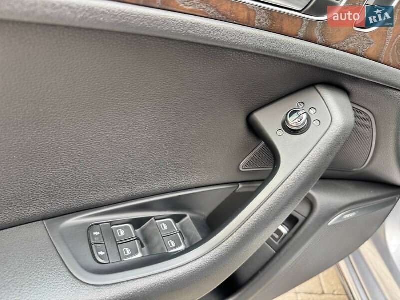 Универсал Audi A6 2015 в Киеве