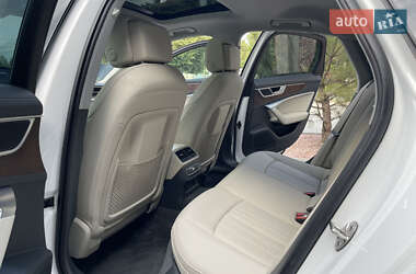 Седан Audi A6 2021 в 