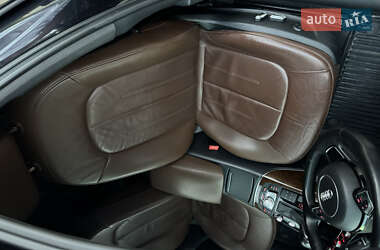Седан Audi A6 2015 в 