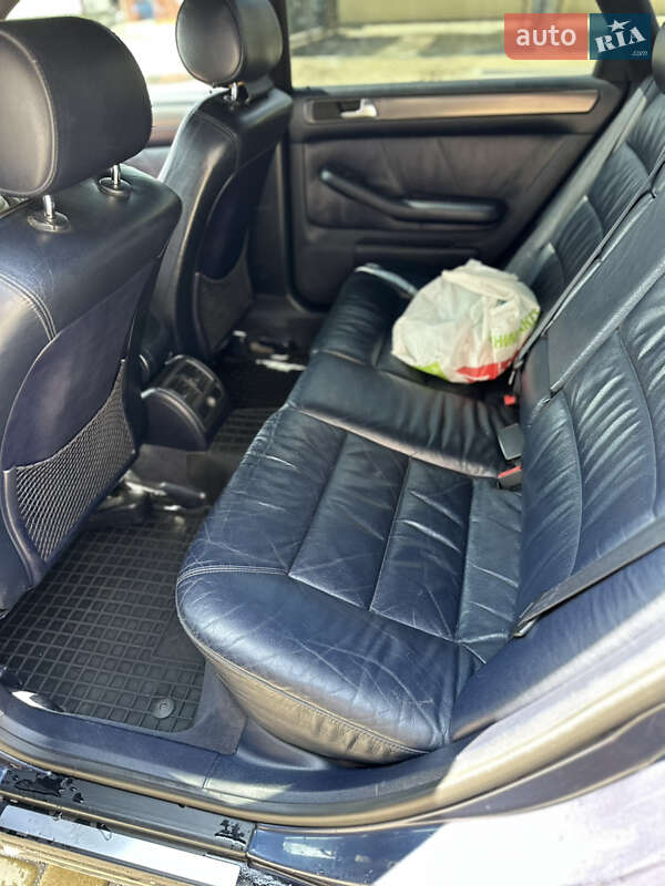 Седан Audi A6 2002 в Дружбе фото 11 Седан Audi A6 2002 в Дружбе
