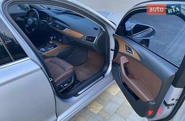 Седан Audi A6 2015 в 