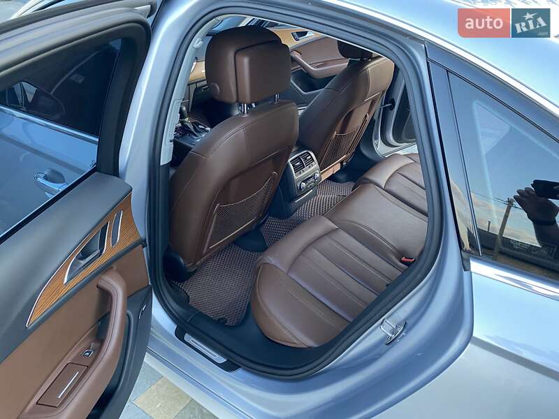 Седан Audi A6 2015 в Львове