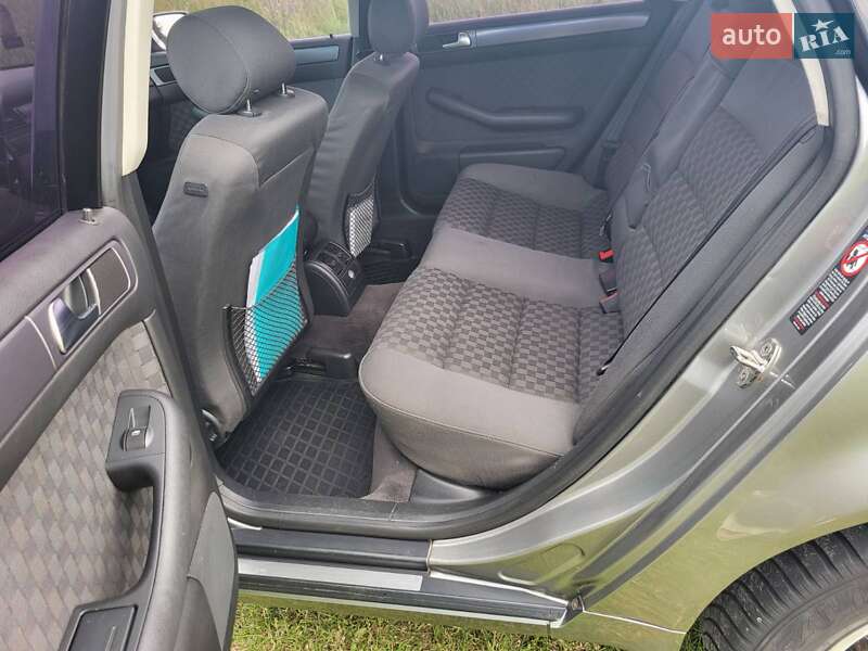 Универсал Audi A6 2004 в Репках