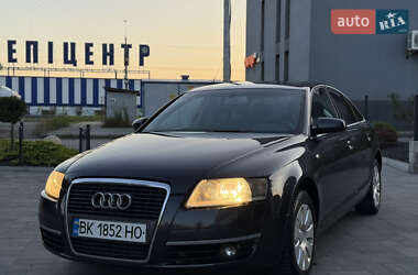 Седан Audi A6 2004 в 