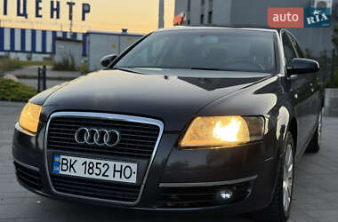 Седан Audi A6 2004 в 